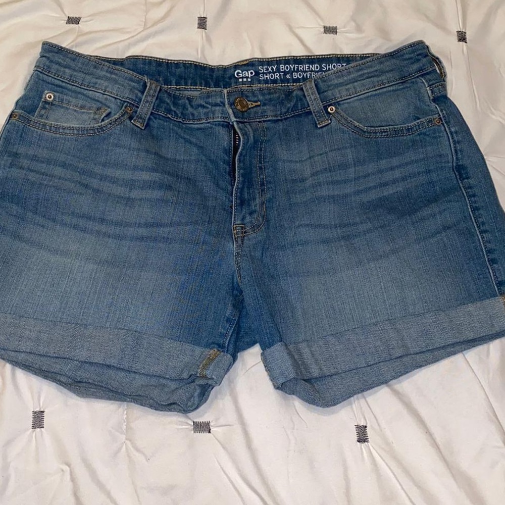 Ladies boyfriend shorts size 10